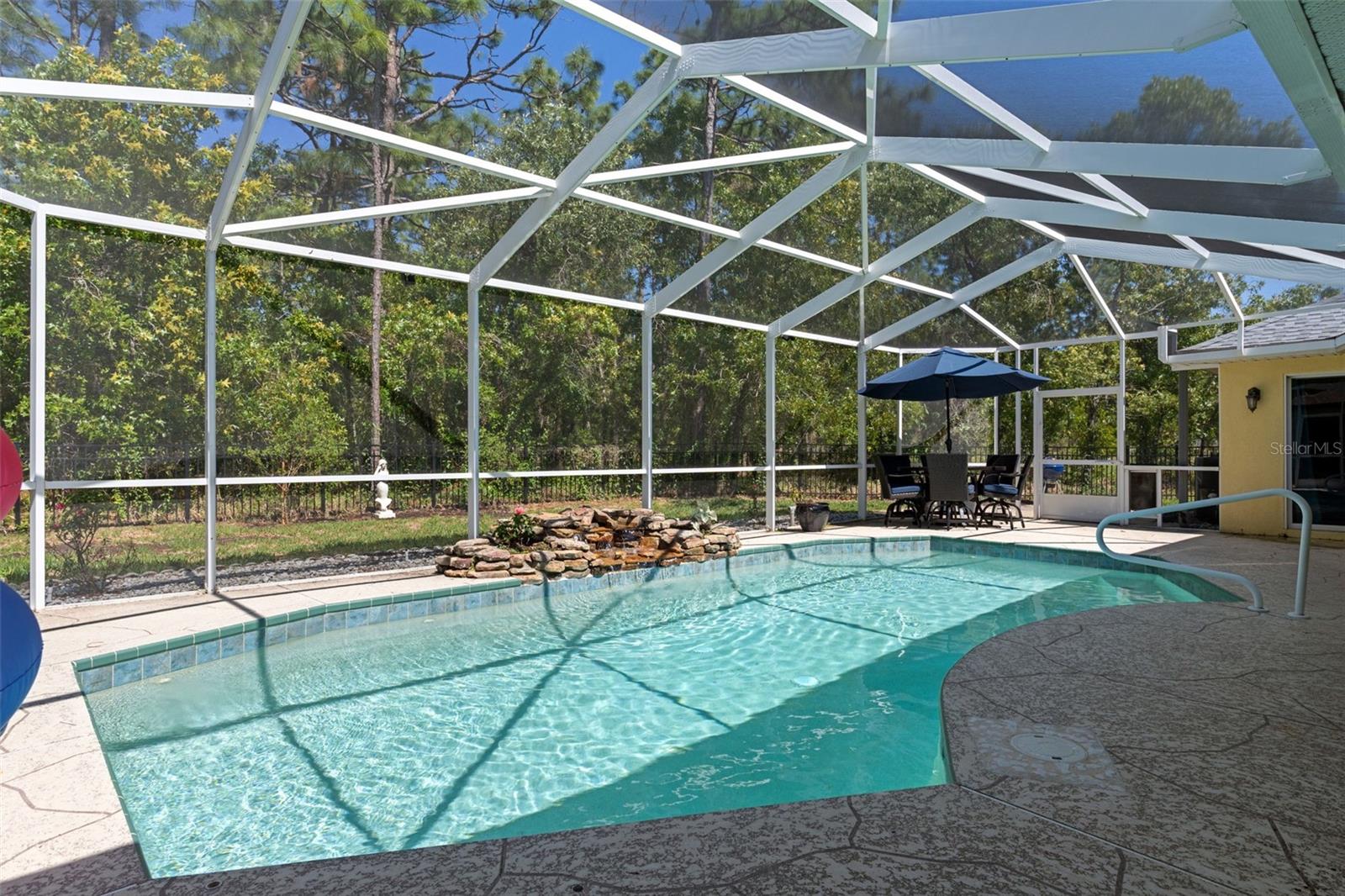 Image 55 of 75 For 102 Whitewood Street