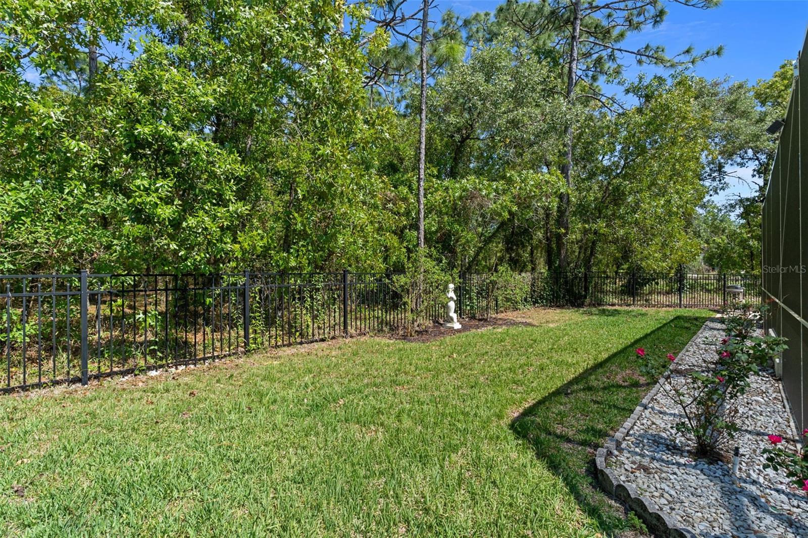 Image 63 of 75 For 102 Whitewood Street