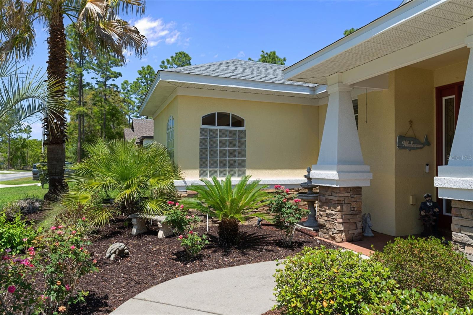 Image 7 of 75 For 102 Whitewood Street