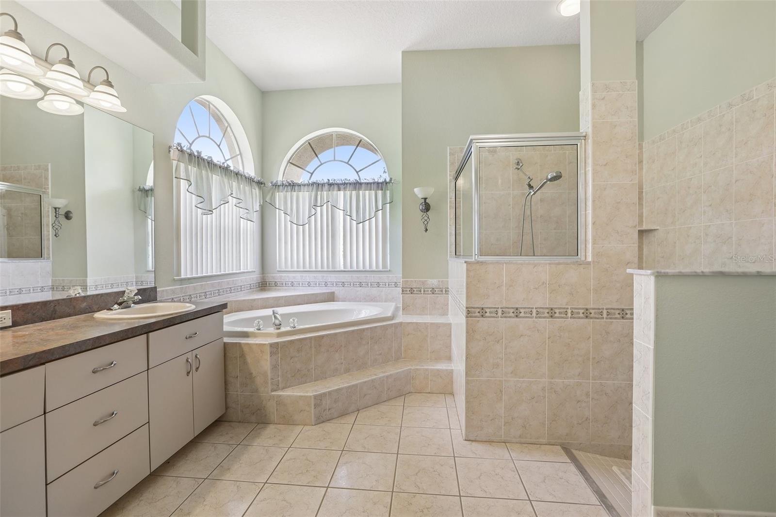 Image 18 of 63 For 13185 Cooper Road