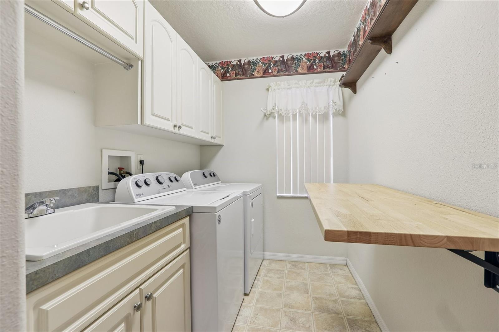 Image 21 of 63 For 13185 Cooper Road