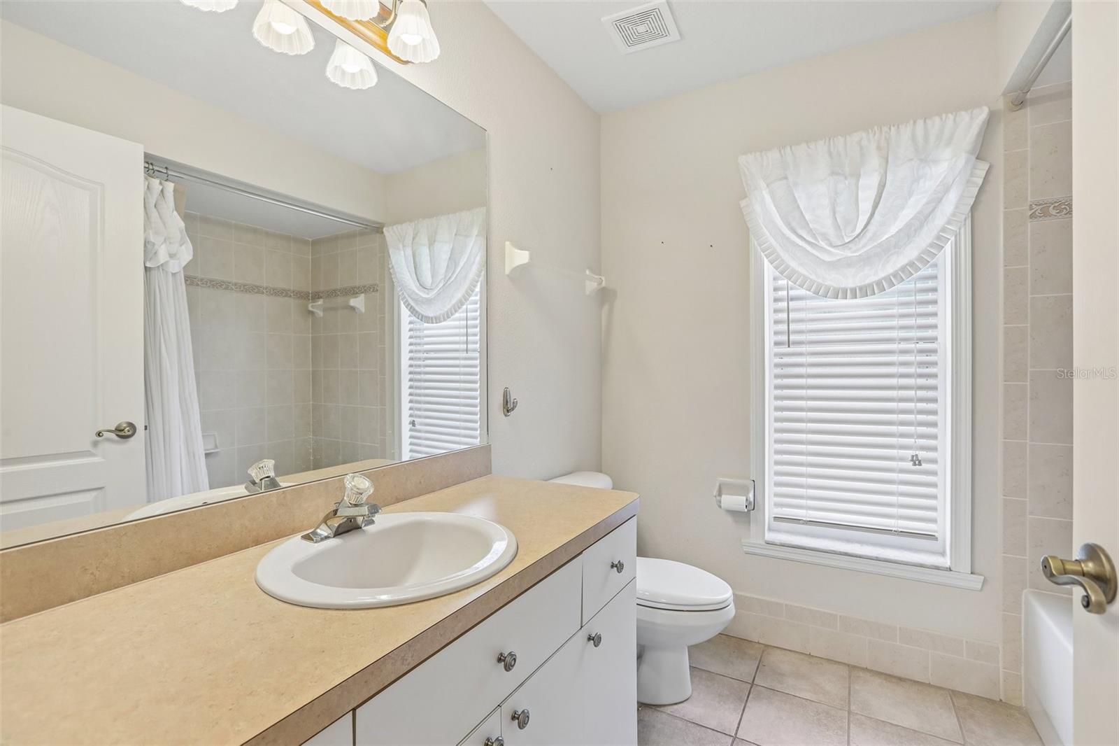 Image 24 of 63 For 13185 Cooper Road