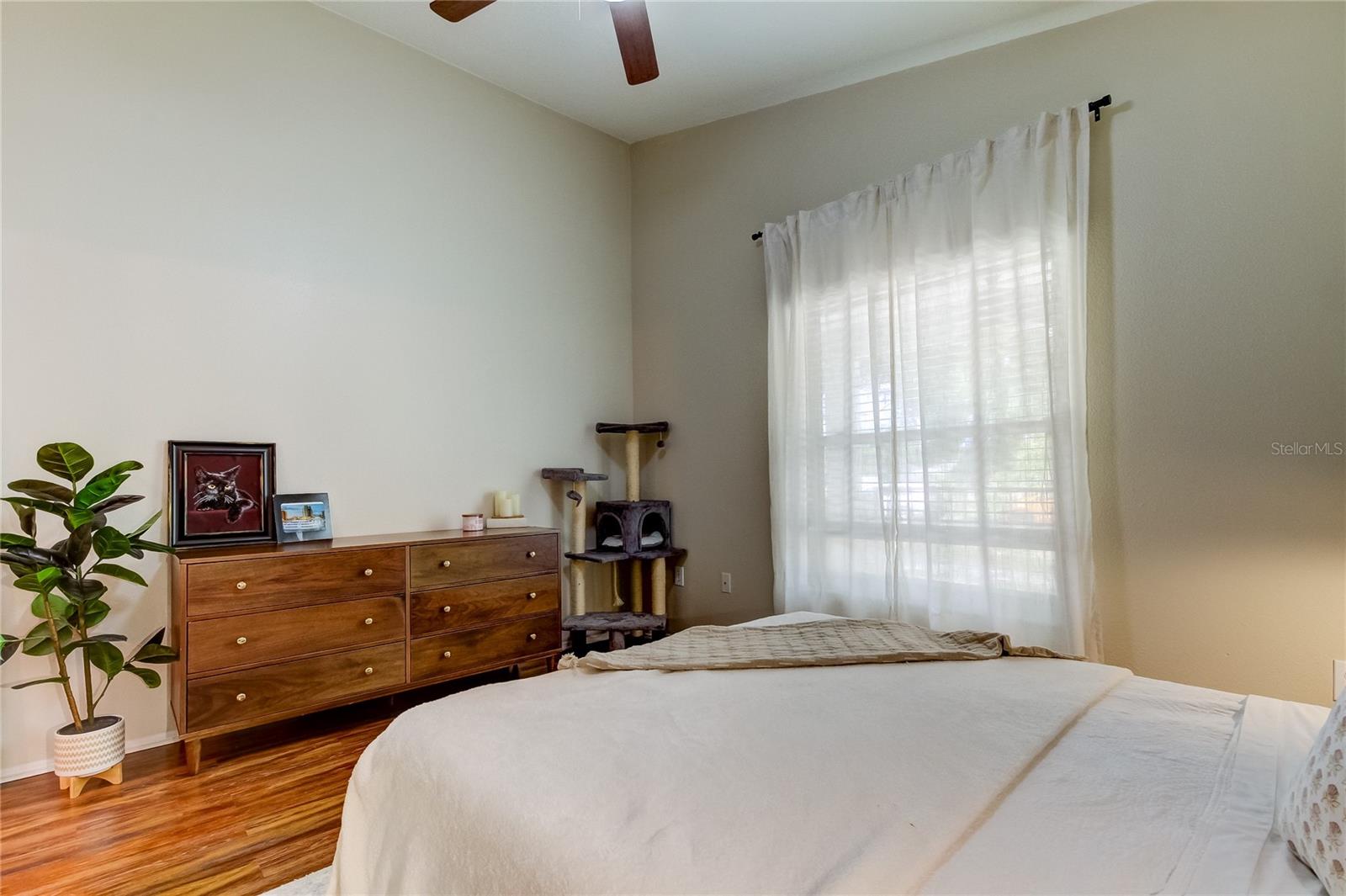 Image 8 of 17 For 7214 Desoto Street