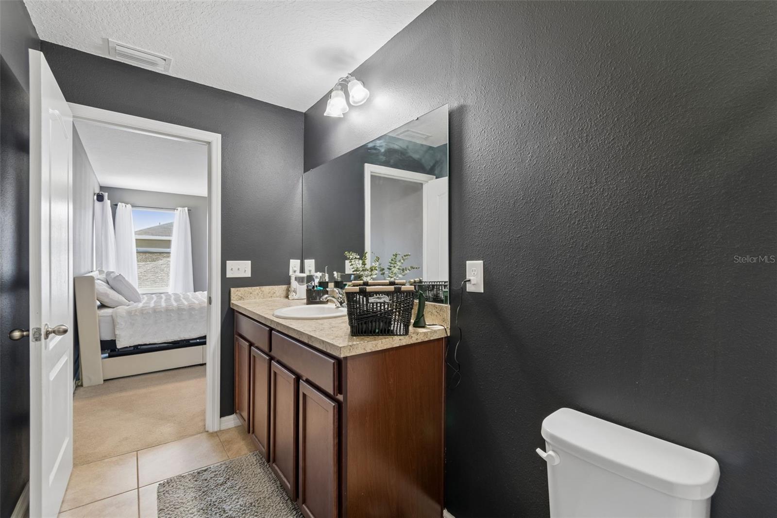 Image 27 of 57 For 11926 Grand Kempston Drive