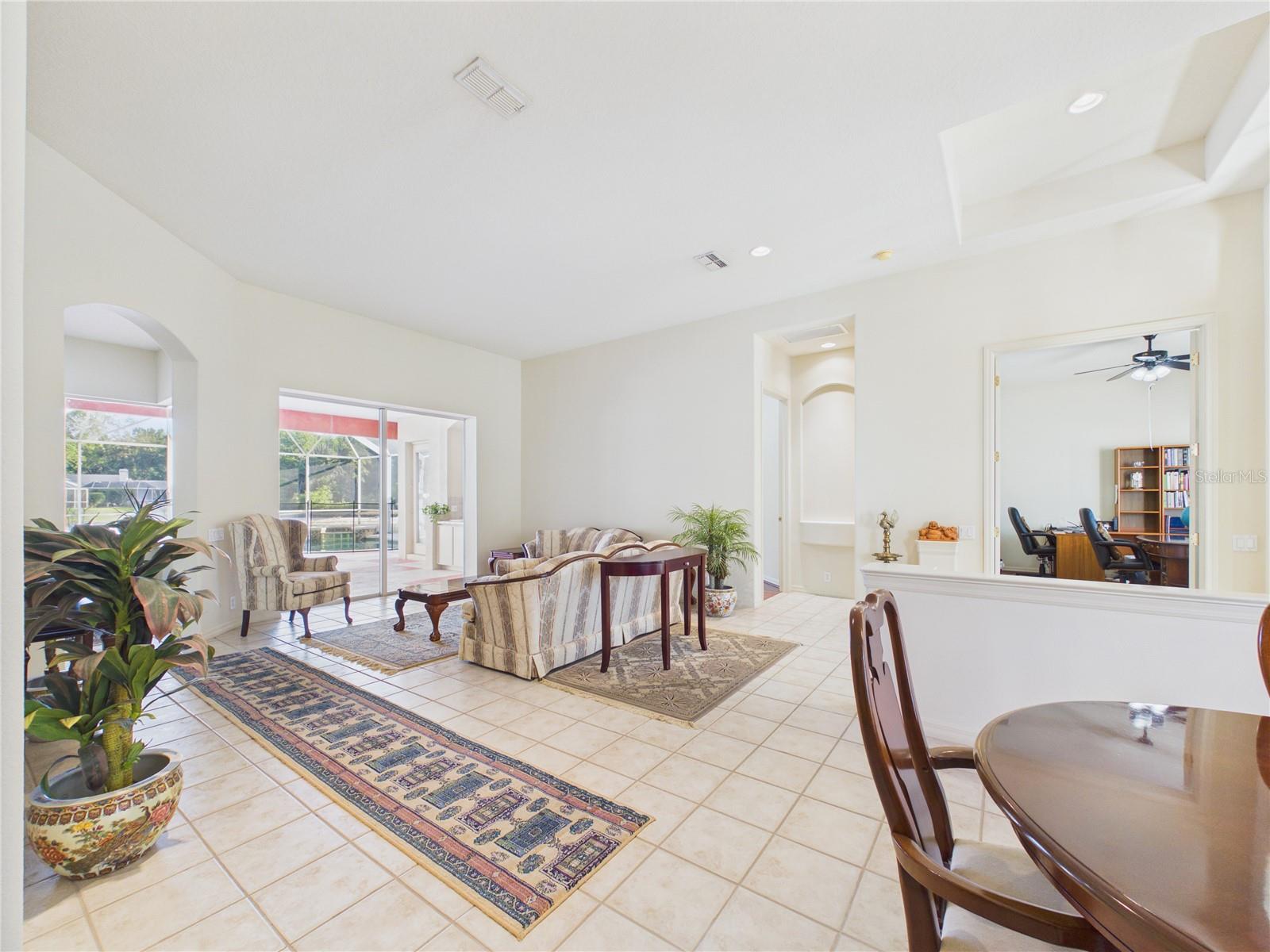 Image 19 of 91 For 10207 Estuary Drive