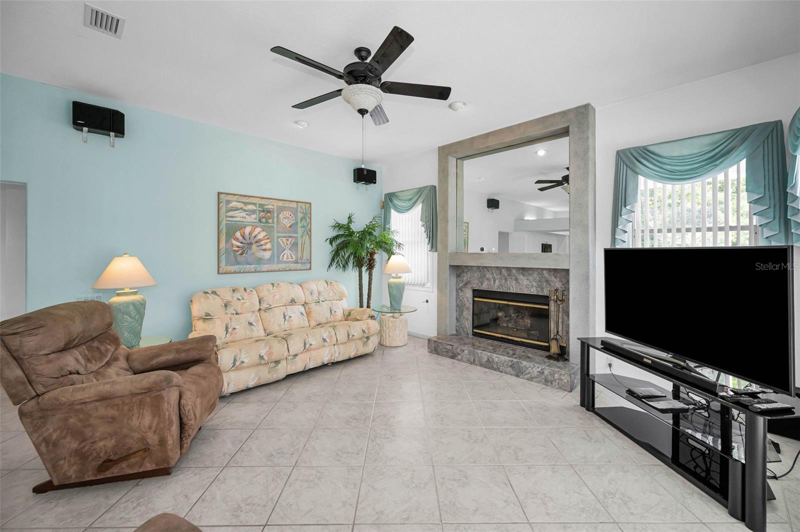 Image 26 of 56 For 3423 Foxhall Drive