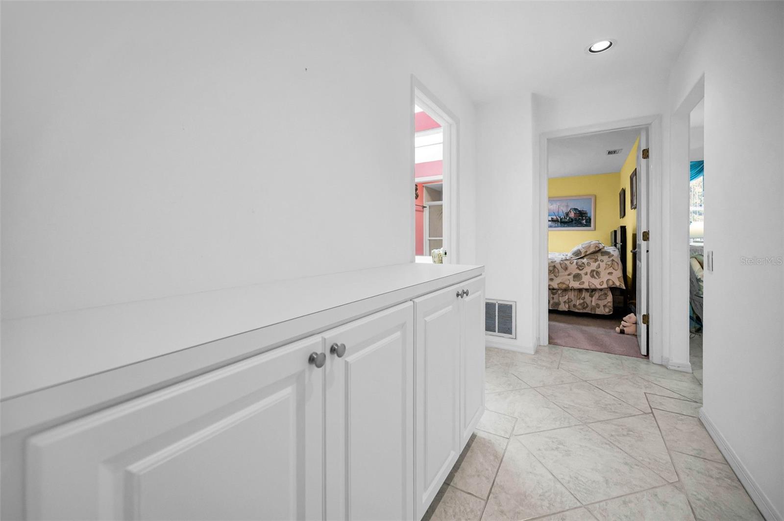 Image 27 of 56 For 3423 Foxhall Drive