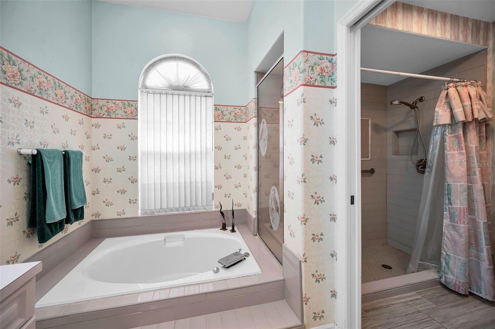 Image 31 of 56 For 3423 Foxhall Drive