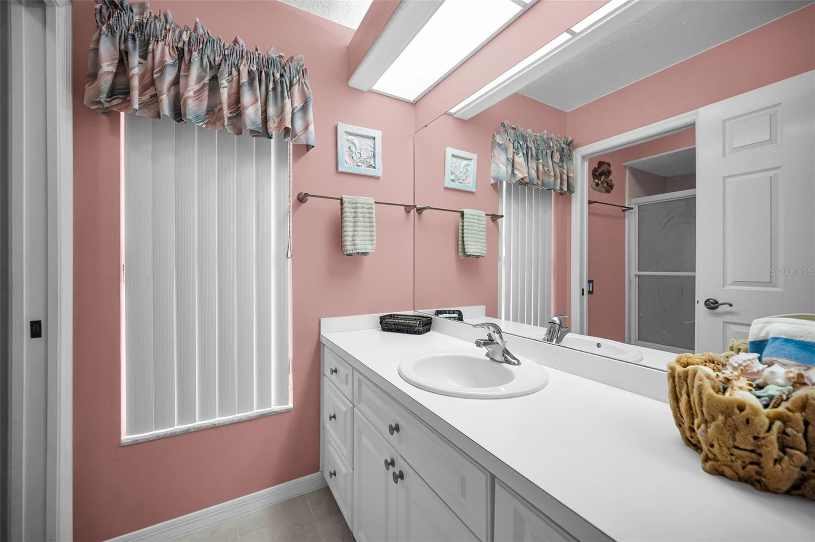 Image 33 of 56 For 3423 Foxhall Drive