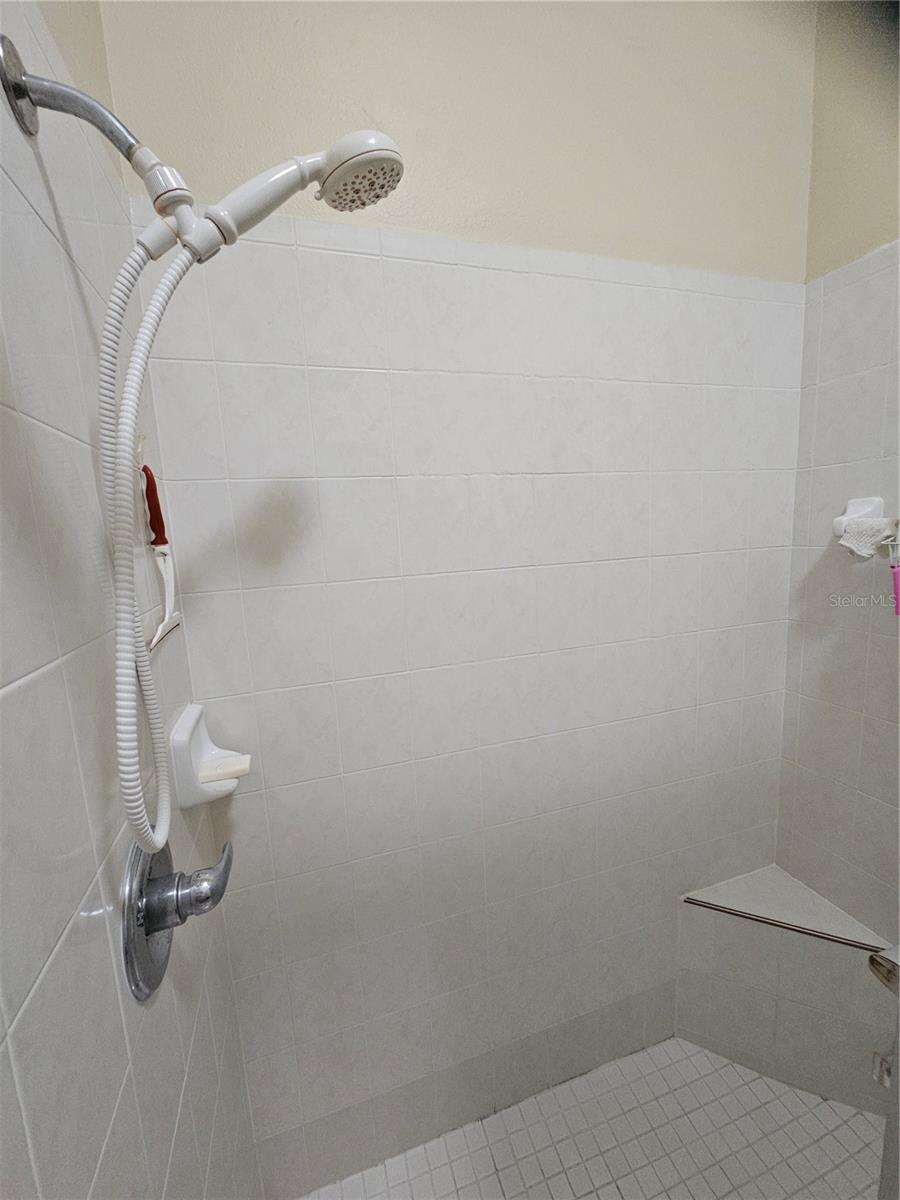 Image 21 of 56 For 2038 Grantham Greens Drive 2038