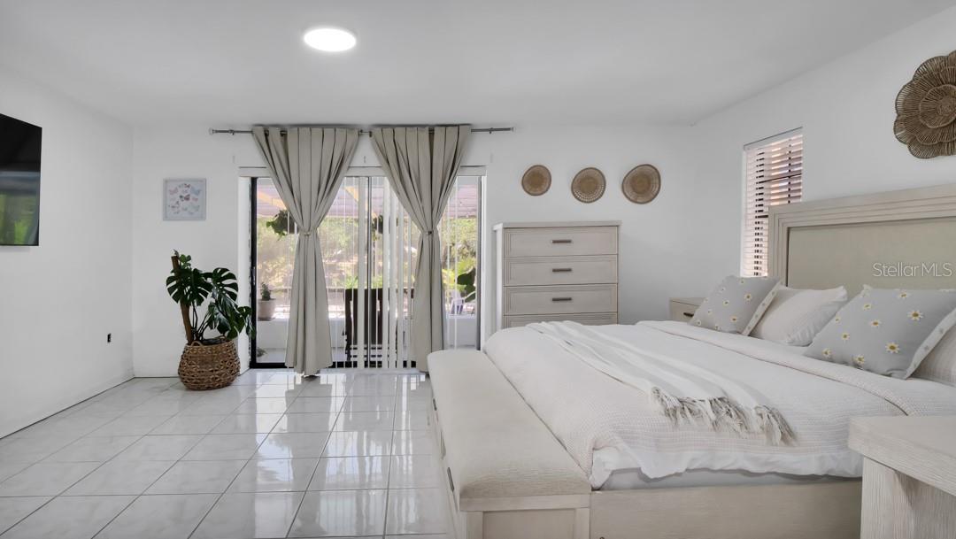 Image 13 of 57 For 1307 Normandy Circle