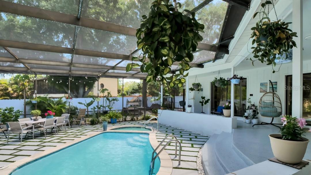 Image 14 of 57 For 1307 Normandy Circle