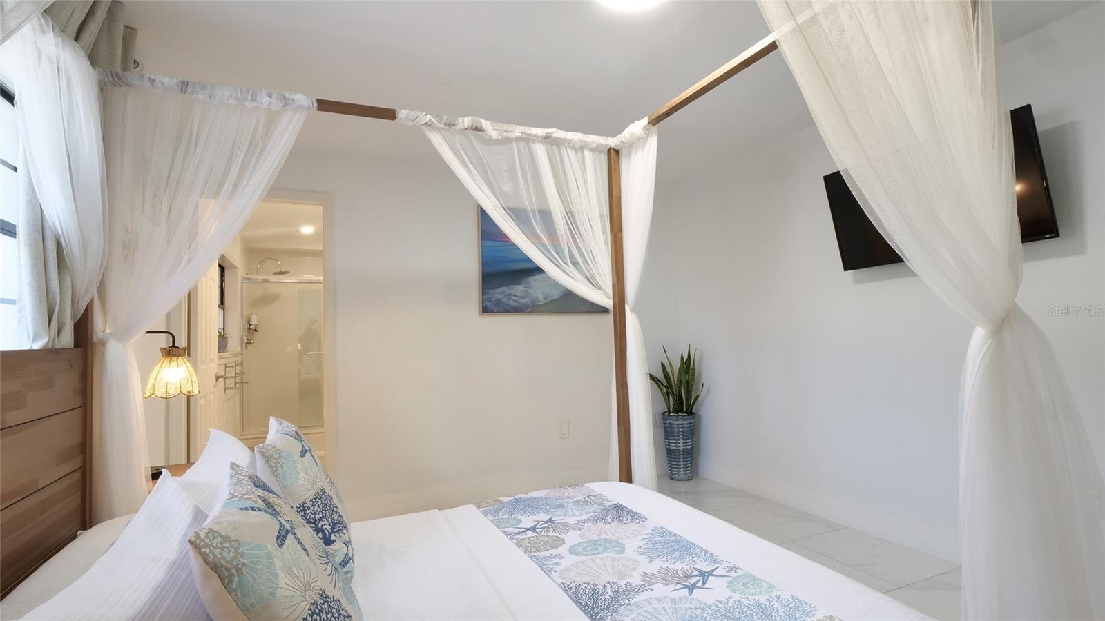 Image 23 of 57 For 1307 Normandy Circle