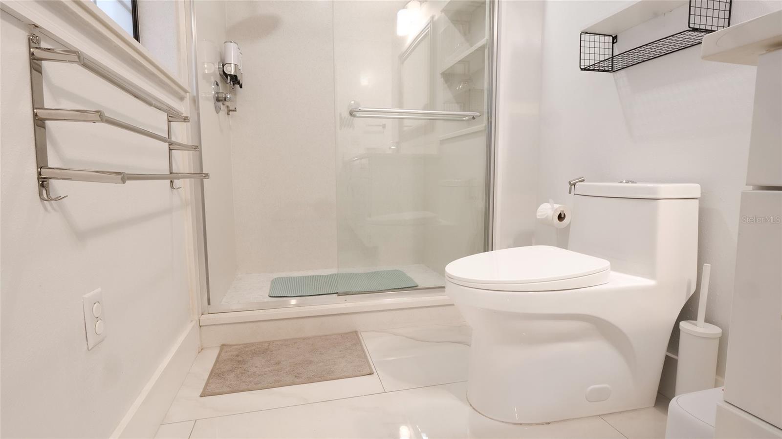 Image 26 of 57 For 1307 Normandy Circle