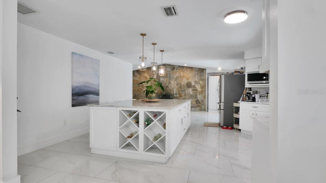 Image 5 of 57 For 1307 Normandy Circle