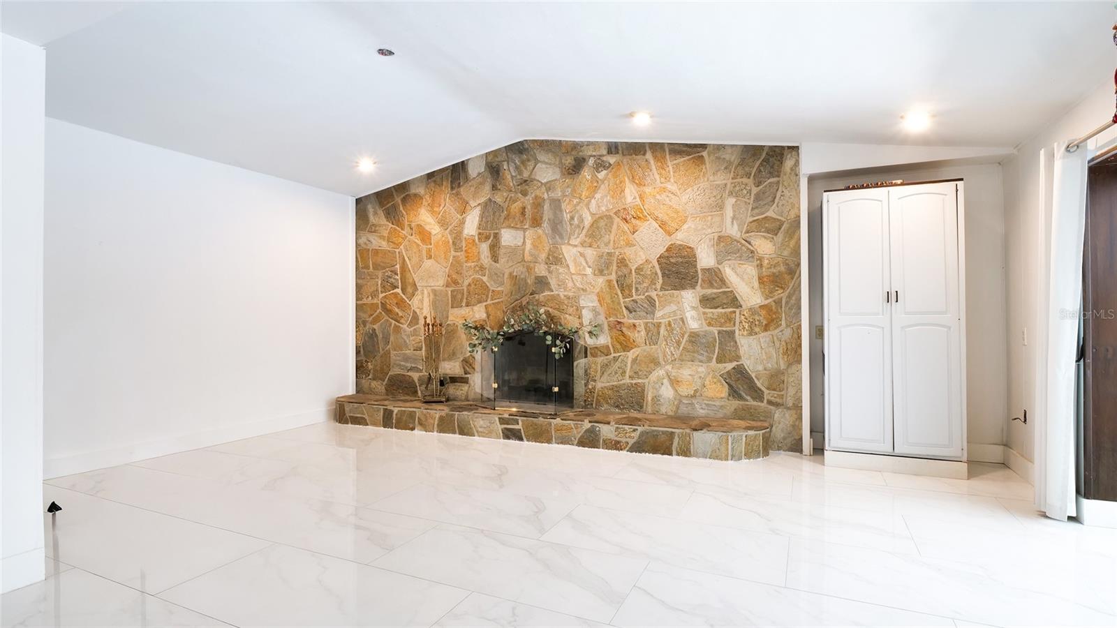 Image 8 of 57 For 1307 Normandy Circle