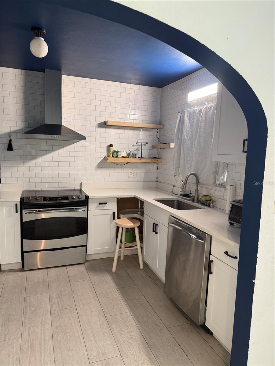 Image 2 of 6 For 345 22nd Avenue S A