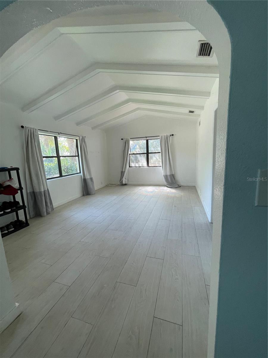 Image 3 of 6 For 345 22nd Avenue S A