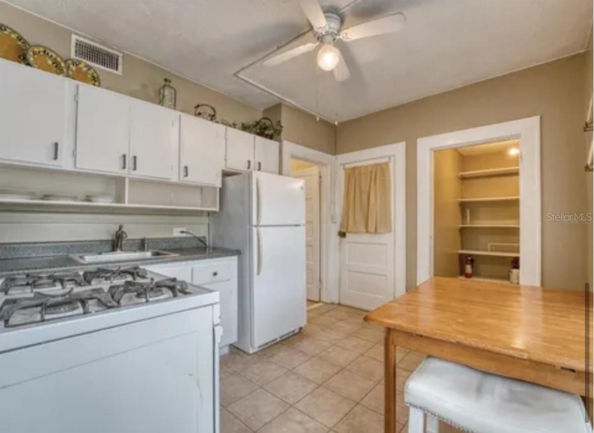 Image 4 of 10 For 1741 1st Street S