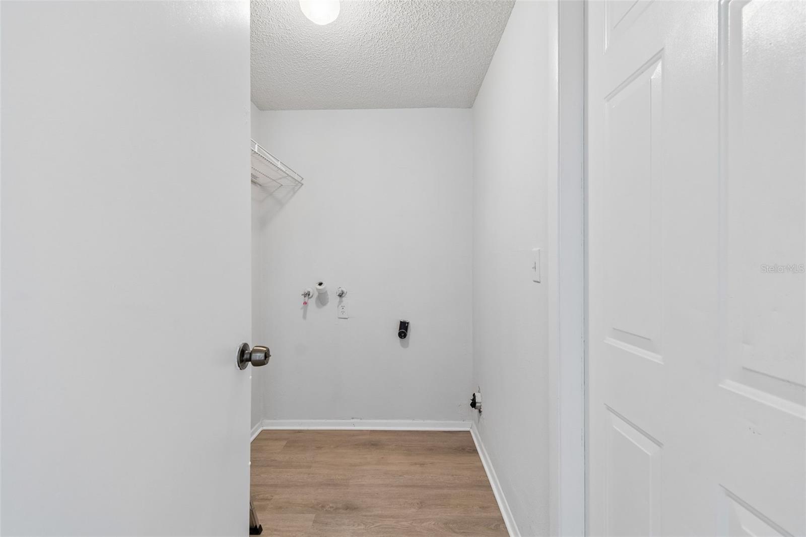 Image 11 of 27 For 8804 Briar Hollow Court