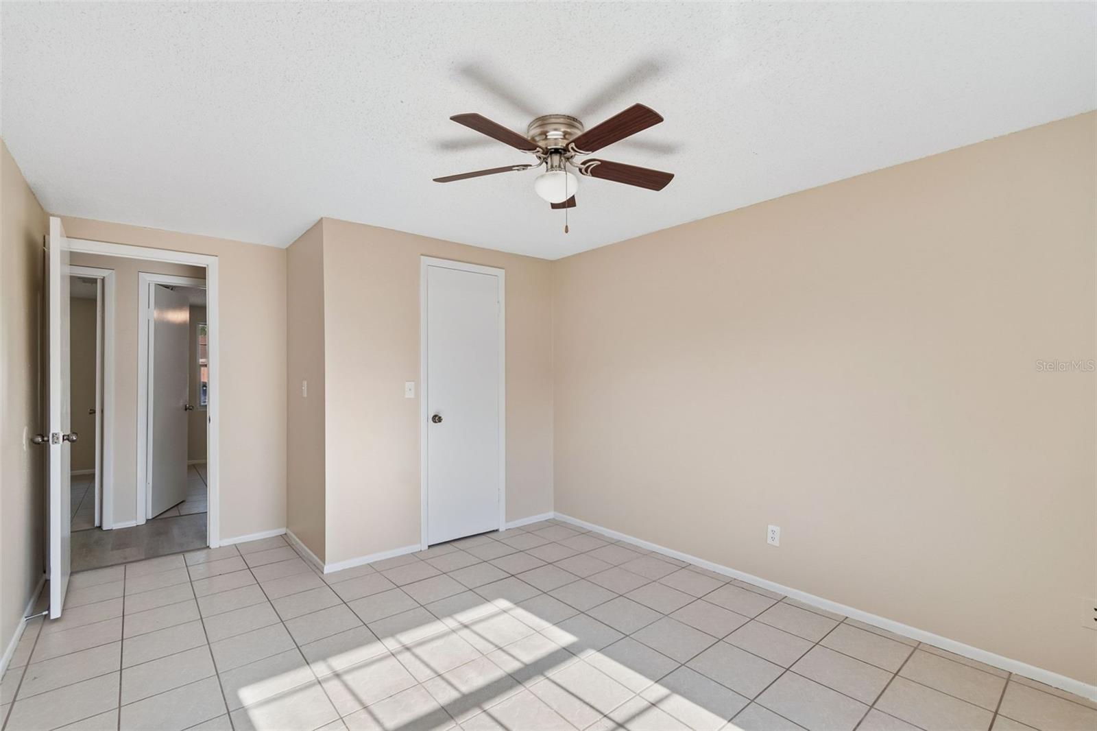Image 14 of 27 For 8804 Briar Hollow Court