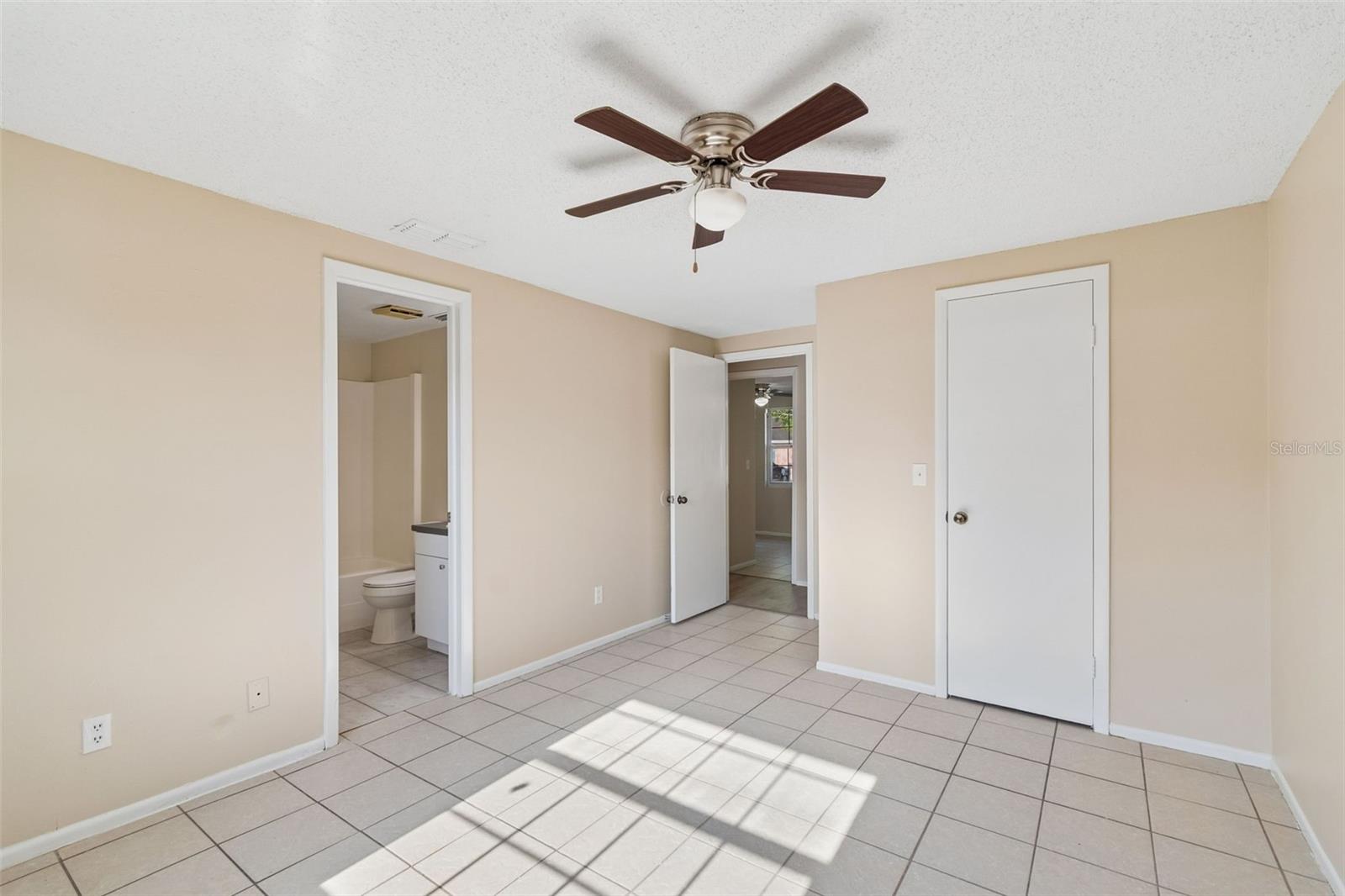 Image 15 of 27 For 8804 Briar Hollow Court