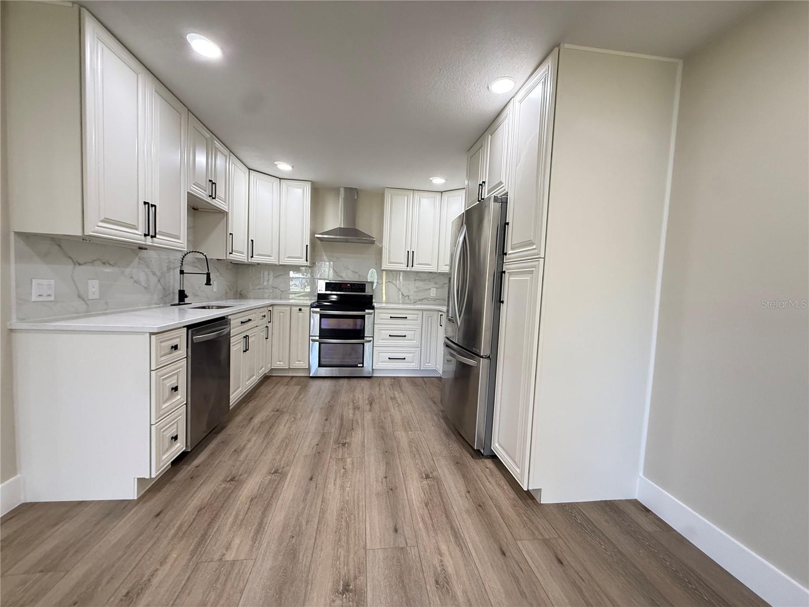 Image 11 of 58 For 10501 Hardwood Court