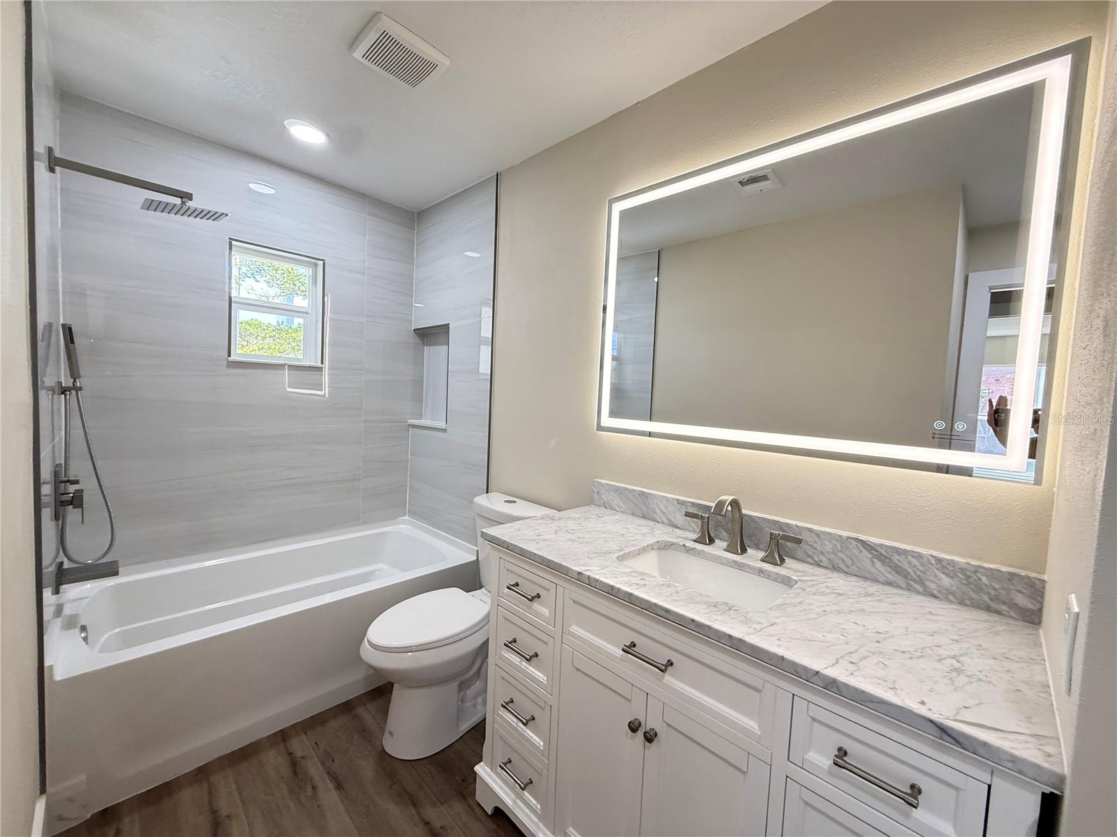 Image 22 of 58 For 10501 Hardwood Court