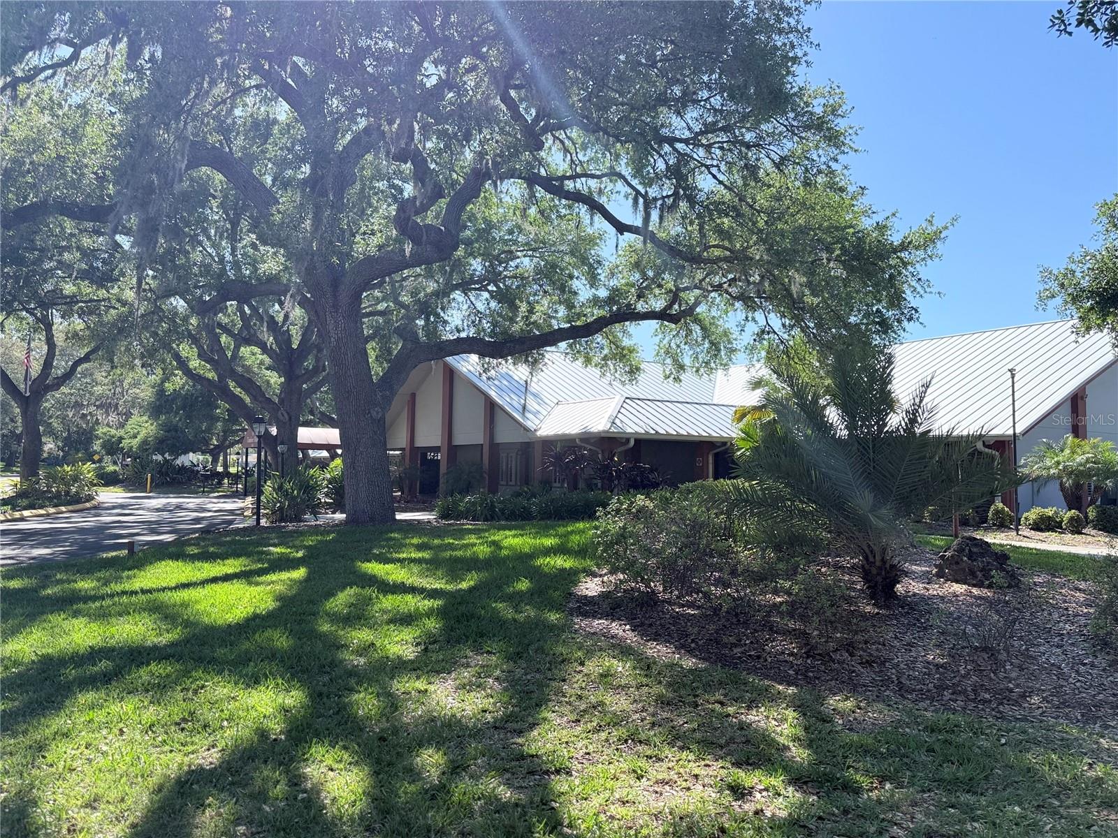 Image 32 of 58 For 10501 Hardwood Court