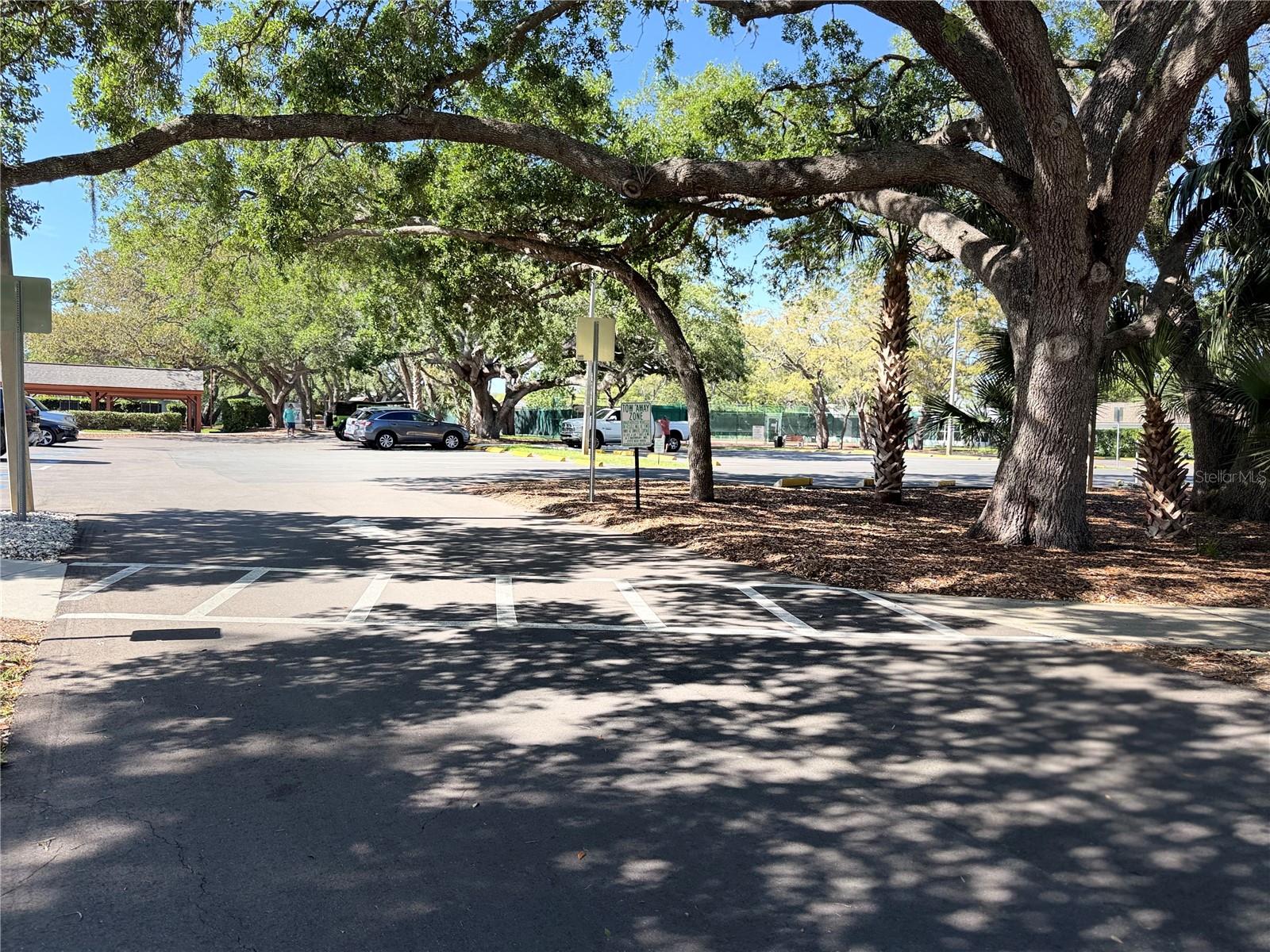 Image 33 of 58 For 10501 Hardwood Court