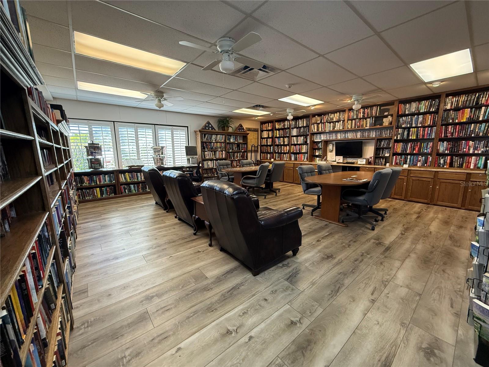 Image 43 of 58 For 10501 Hardwood Court