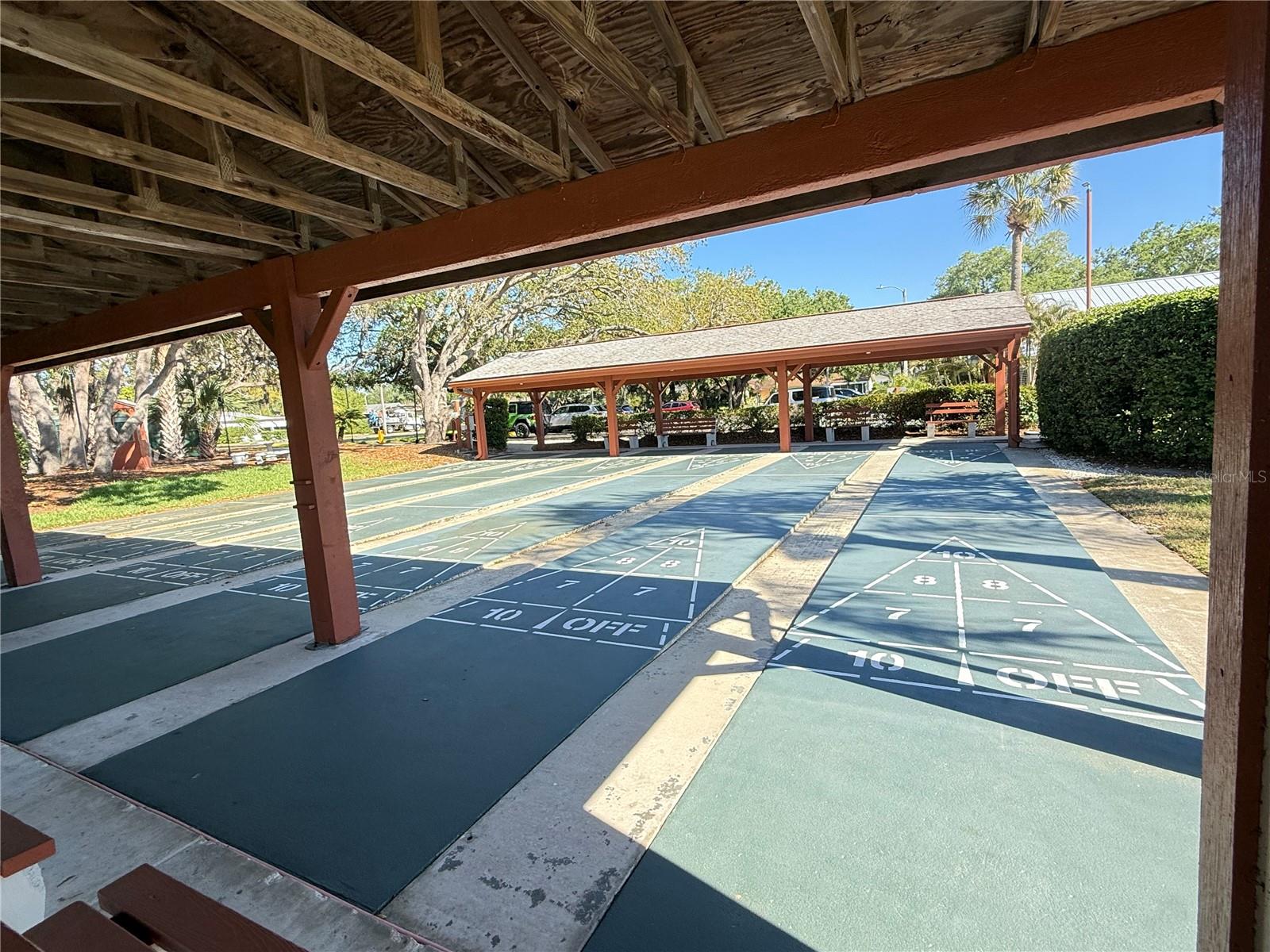 Image 52 of 58 For 10501 Hardwood Court