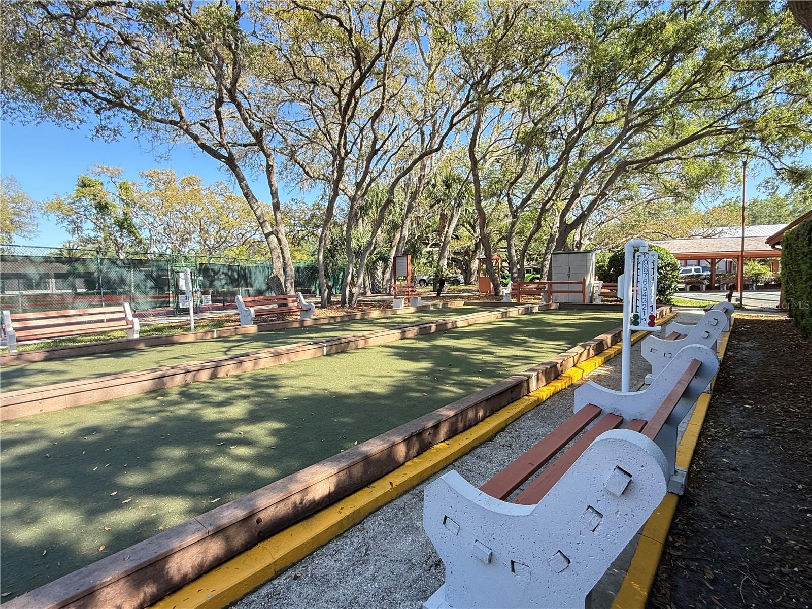 Image 53 of 58 For 10501 Hardwood Court