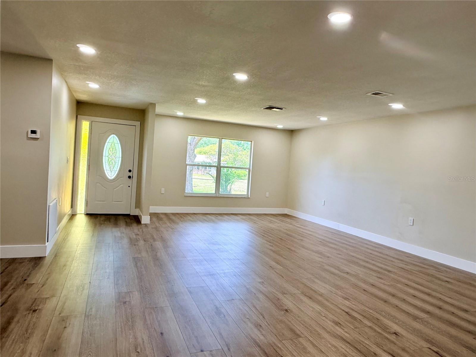 Image 9 of 58 For 10501 Hardwood Court