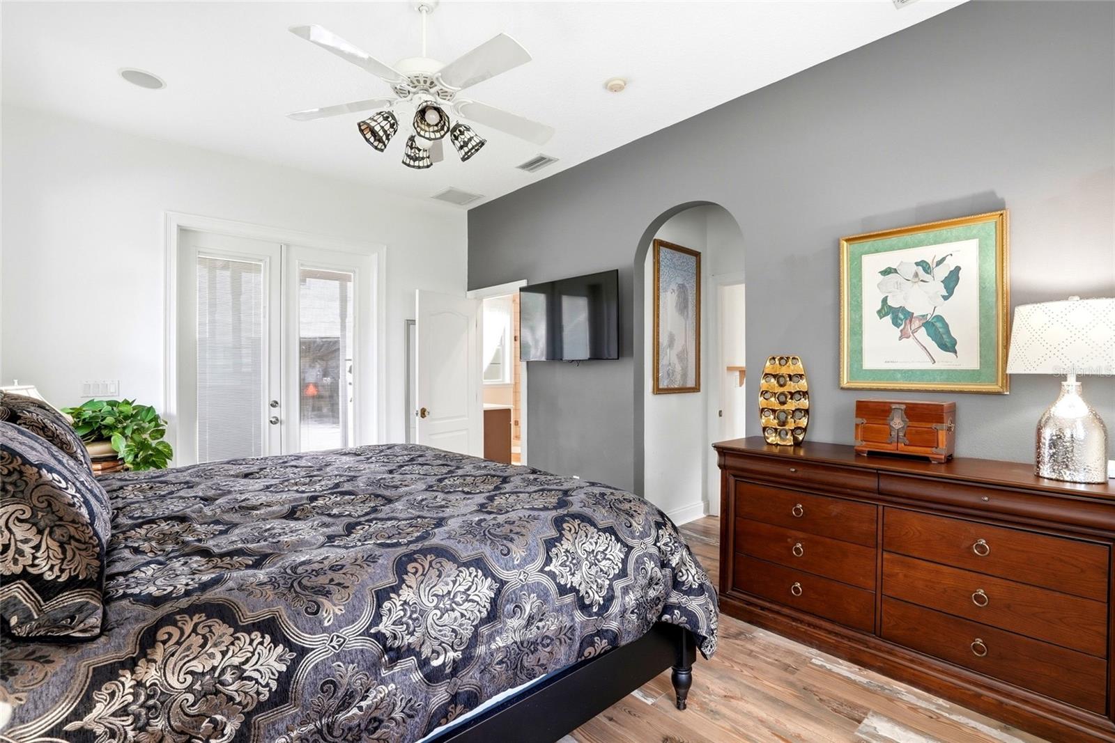 Image 17 of 100 For 13227 110th Avenue