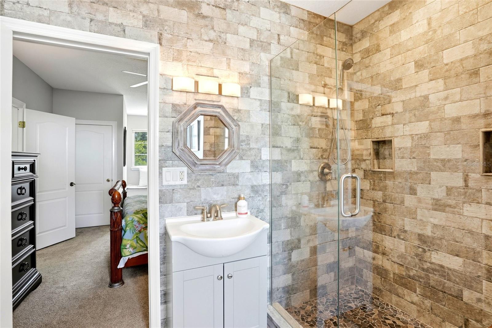 Image 26 of 100 For 13227 110th Avenue