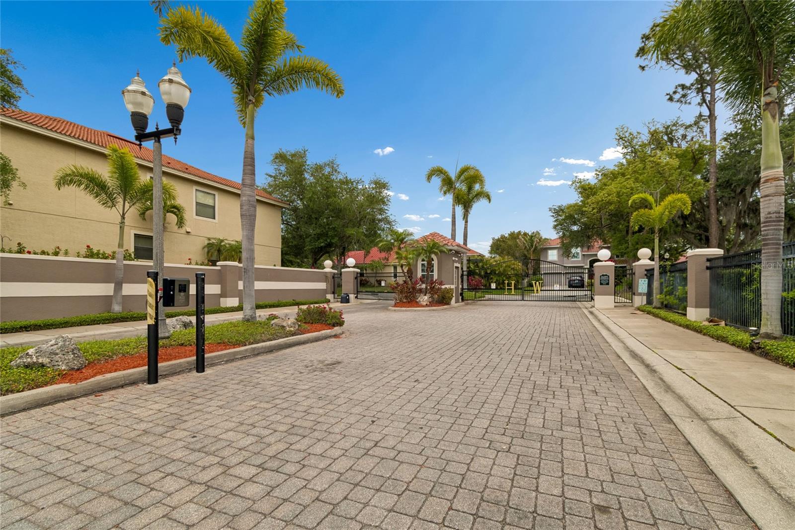 Image 18 of 19 For 2204 Elizabeth Way