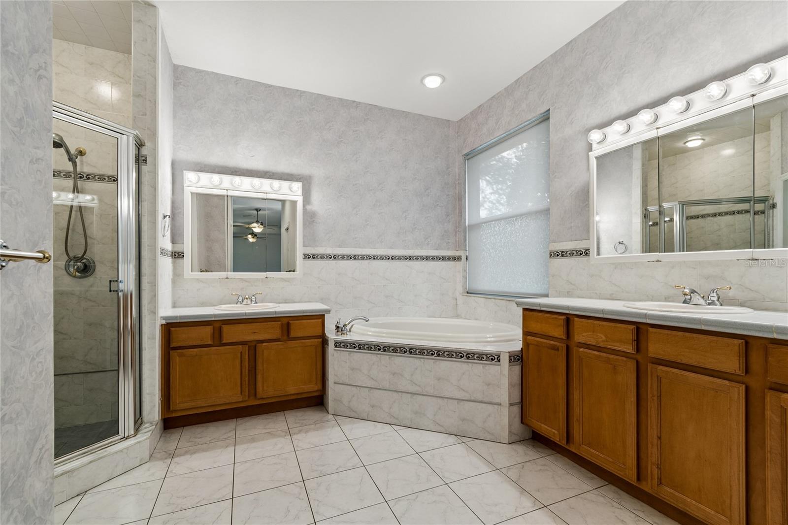 Image 7 of 19 For 2204 Elizabeth Way