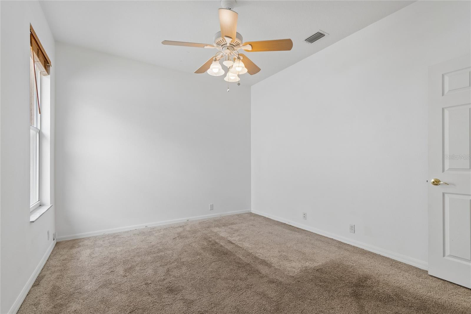 Image 8 of 19 For 2204 Elizabeth Way