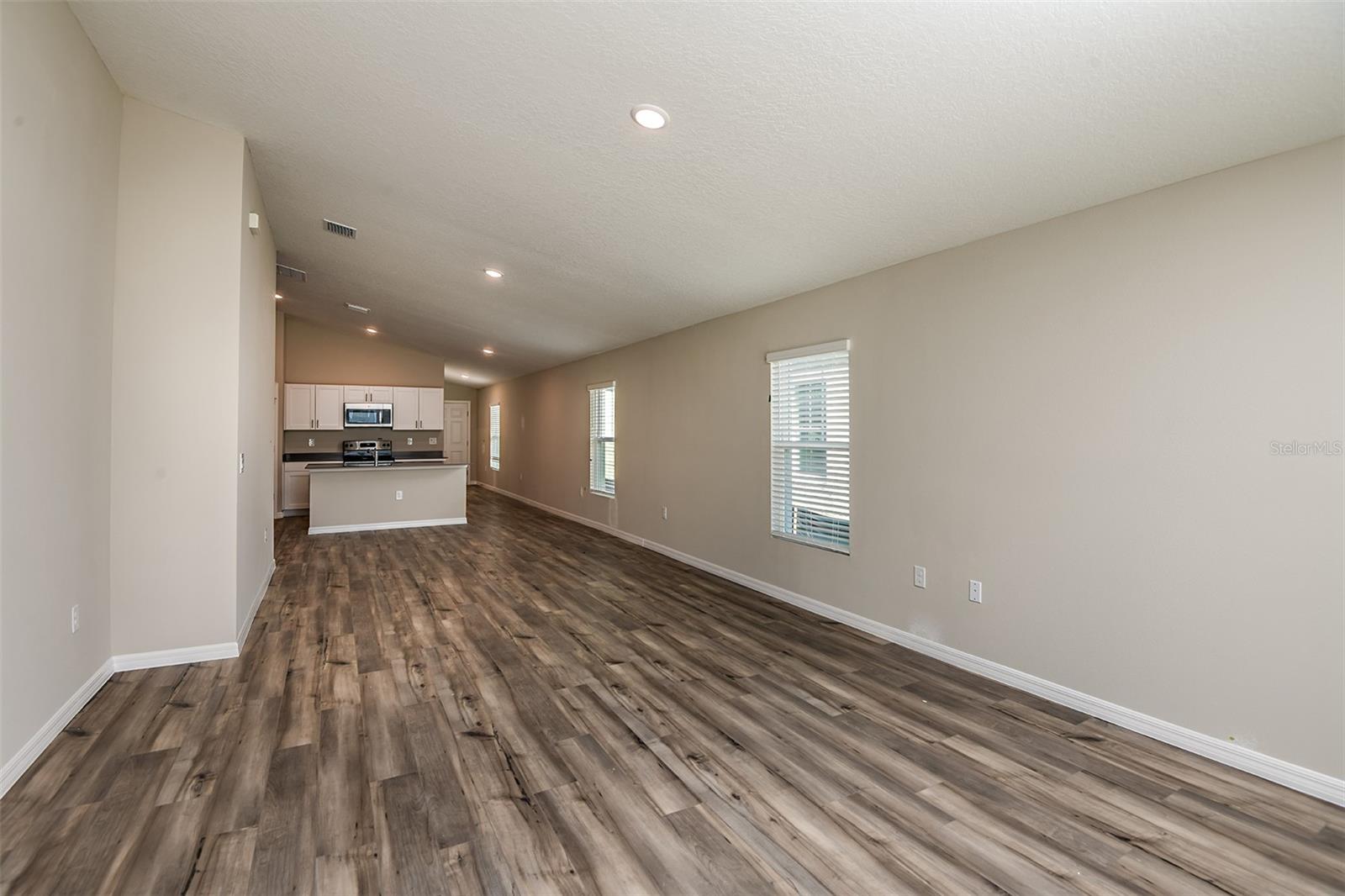 Image 11 of 21 For 4453 Riverbend Boulevard