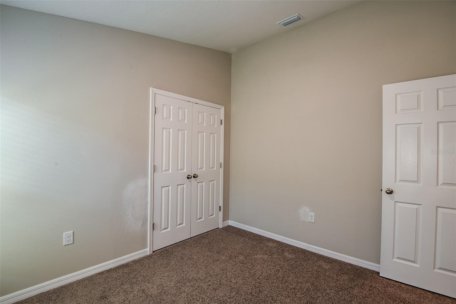 Image 14 of 21 For 4453 Riverbend Boulevard