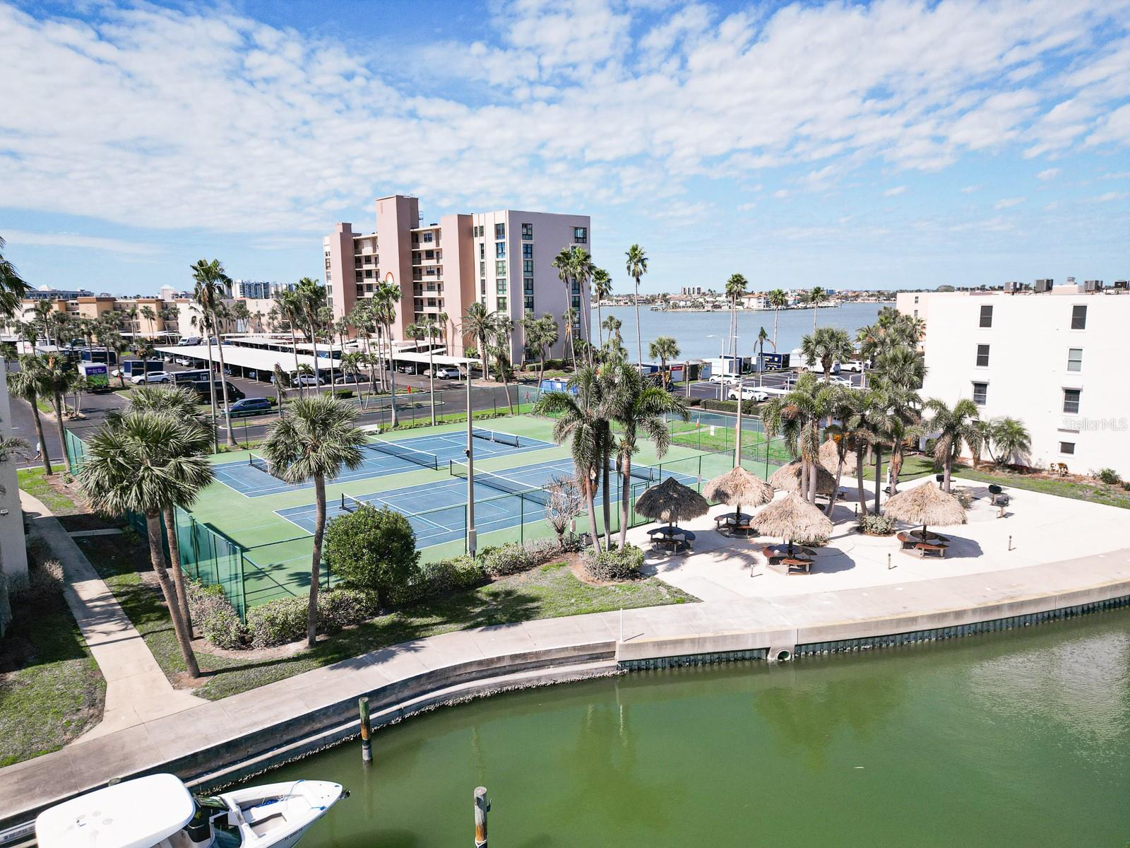 Image 36 of 37 For 7920 Sun Island Drive S 102