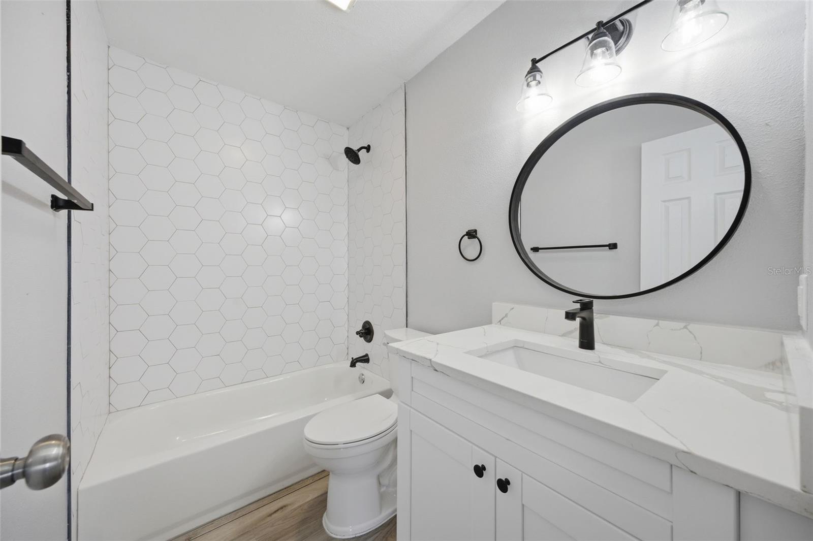 Image 14 of 27 For 13615 Garris Drive