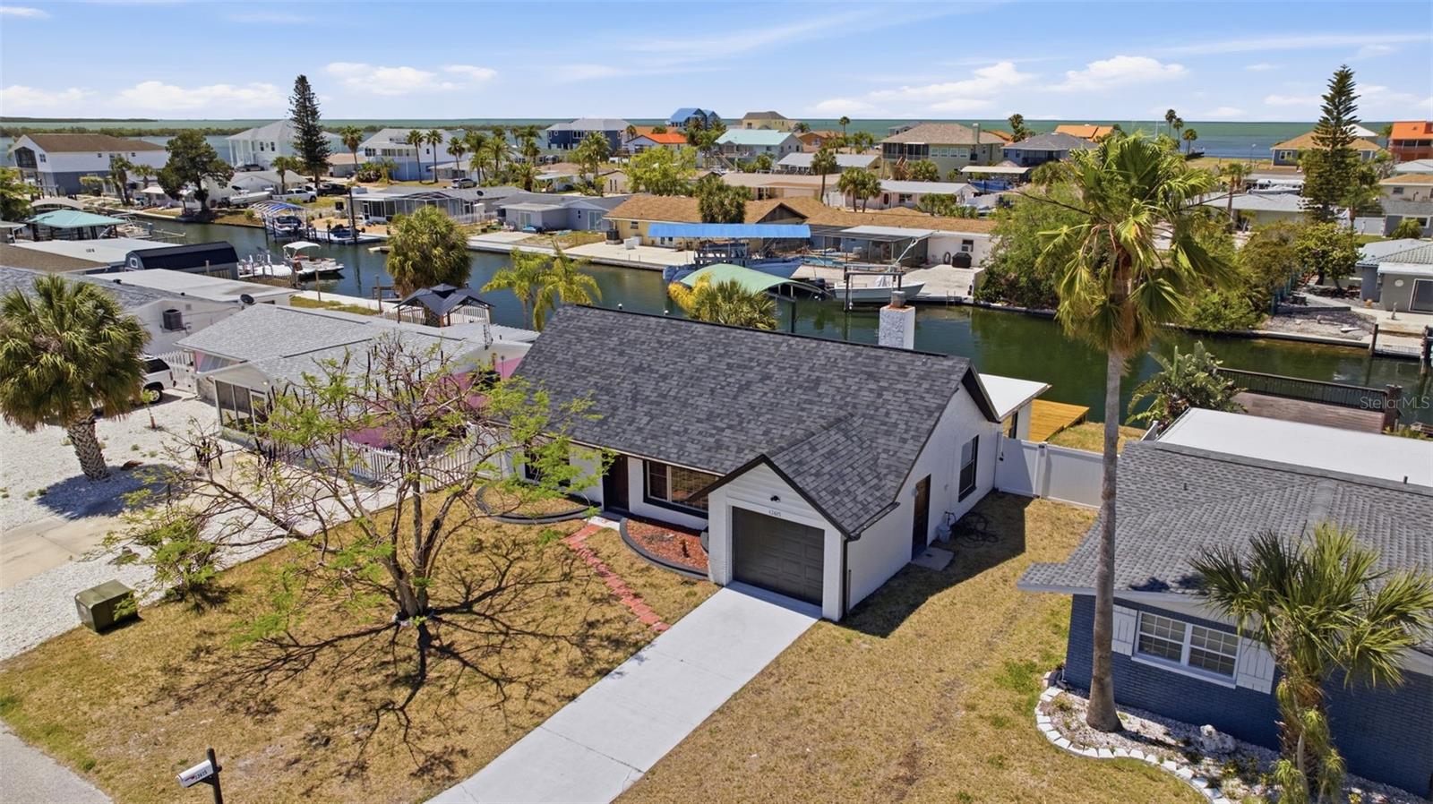 Image 23 of 27 For 13615 Garris Drive