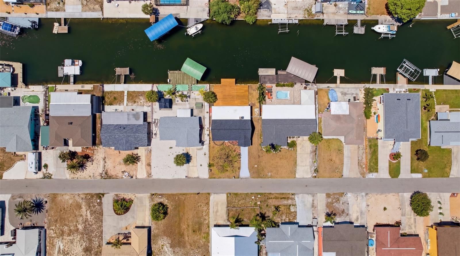 Image 24 of 27 For 13615 Garris Drive