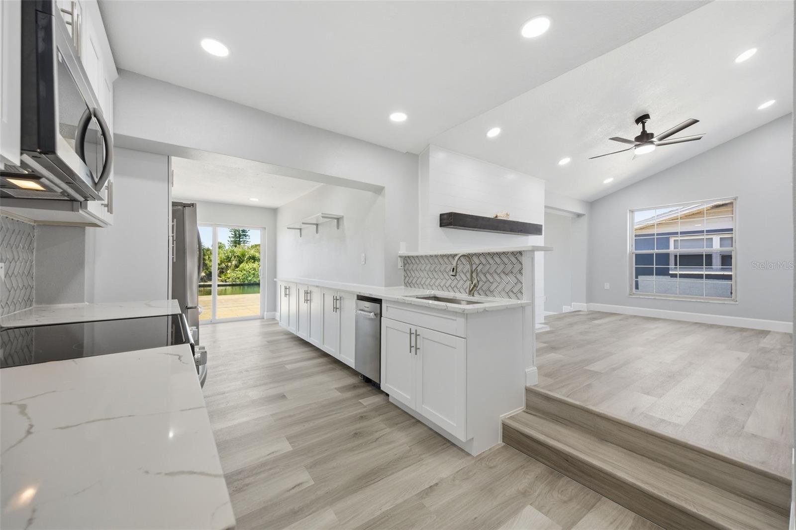 Image 8 of 27 For 13615 Garris Drive