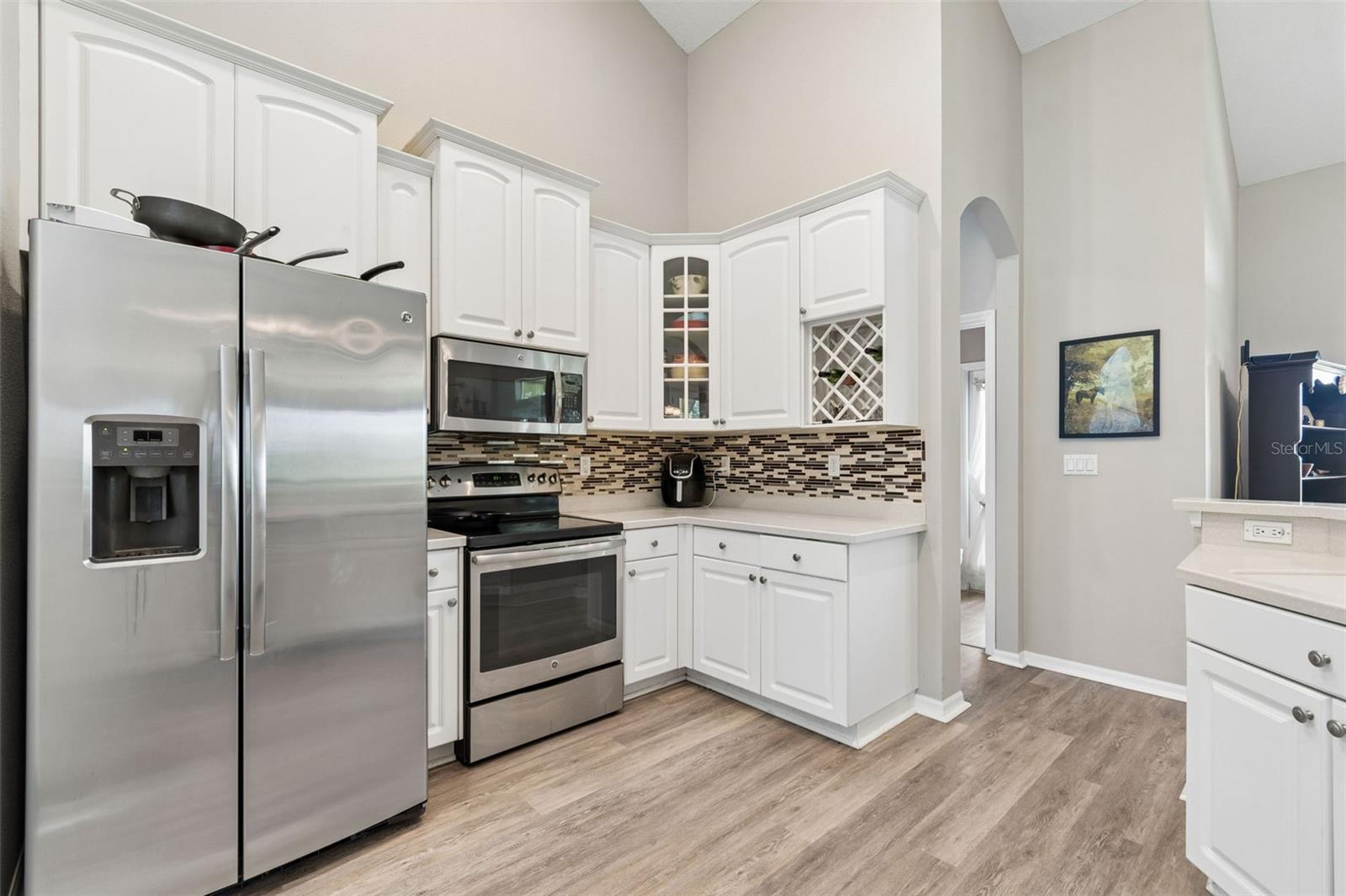 Image 12 of 54 For 22535 Skyview Circle