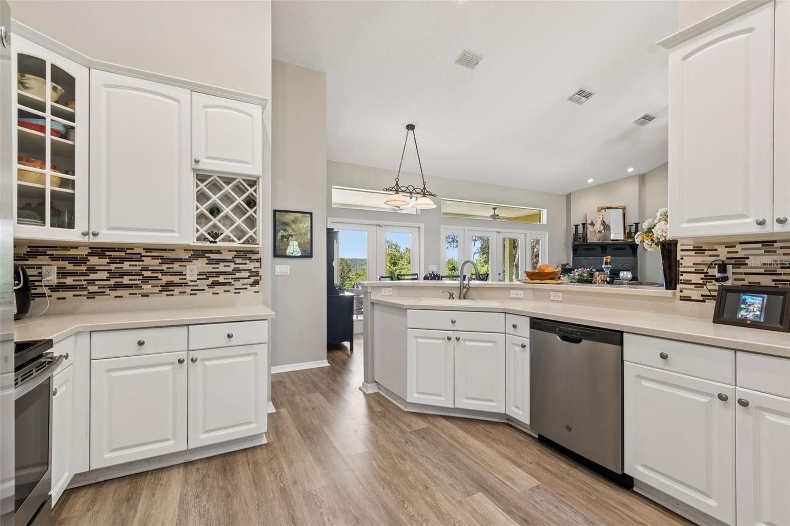 Image 13 of 54 For 22535 Skyview Circle