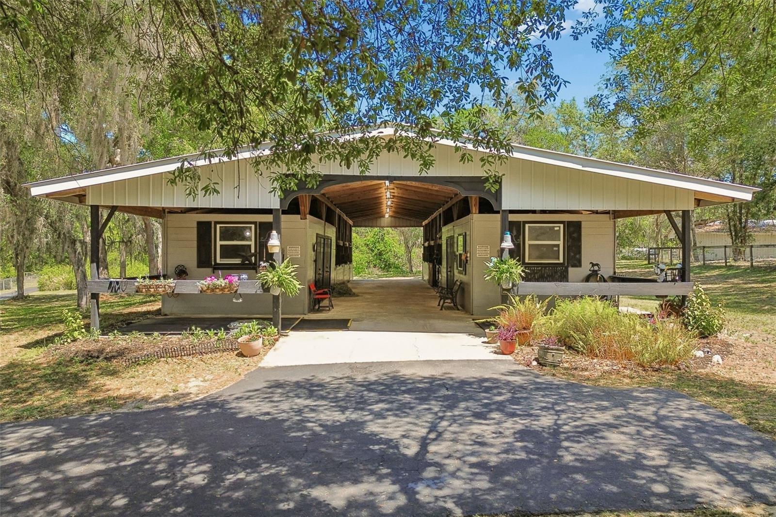 Image 22 of 54 For 22535 Skyview Circle