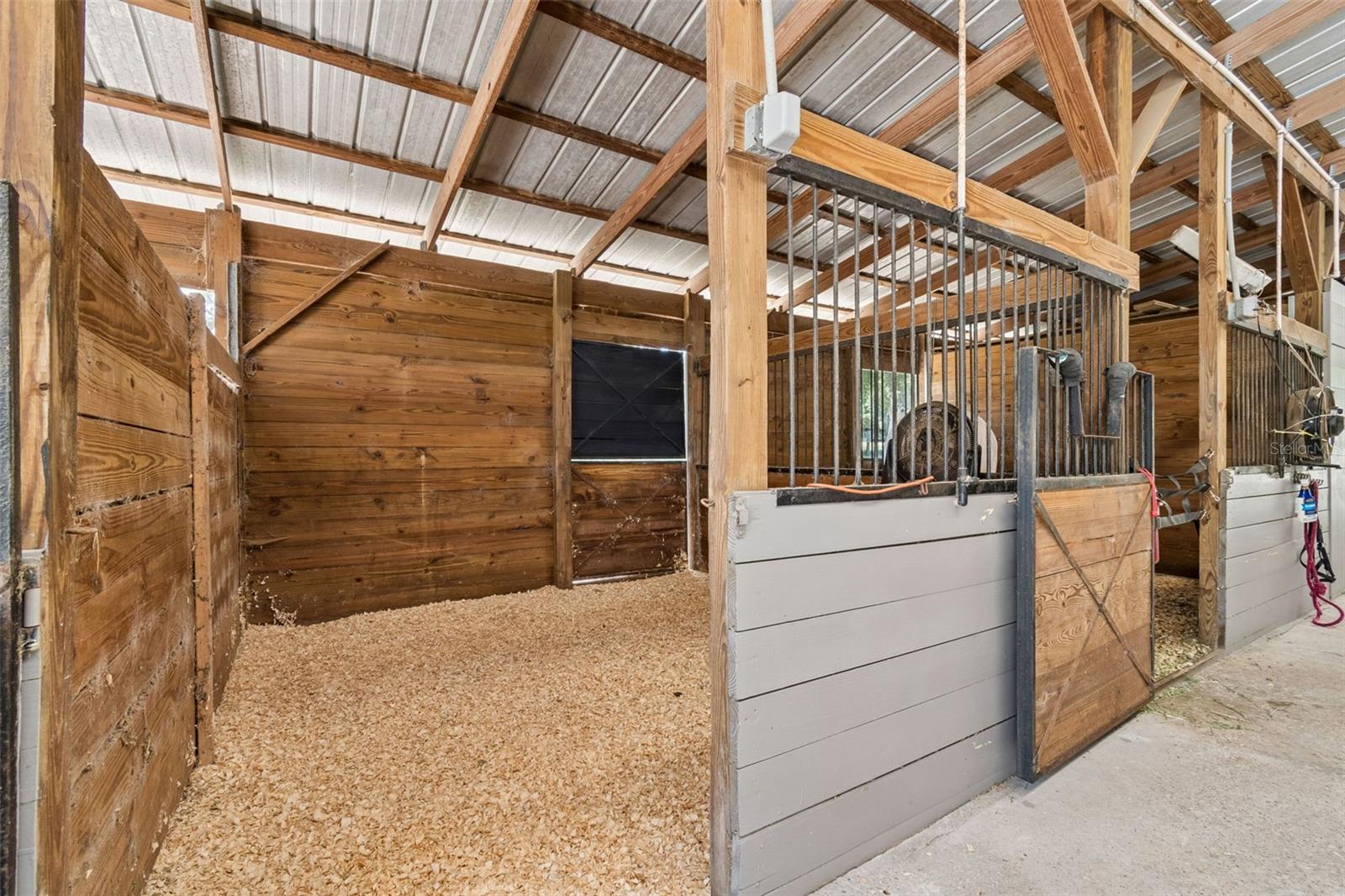 Image 26 of 54 For 22535 Skyview Circle